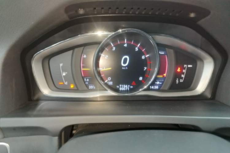 Used Volvo S60 2016 S60L T5 Intelligent Drive Edition Instrument Cluster