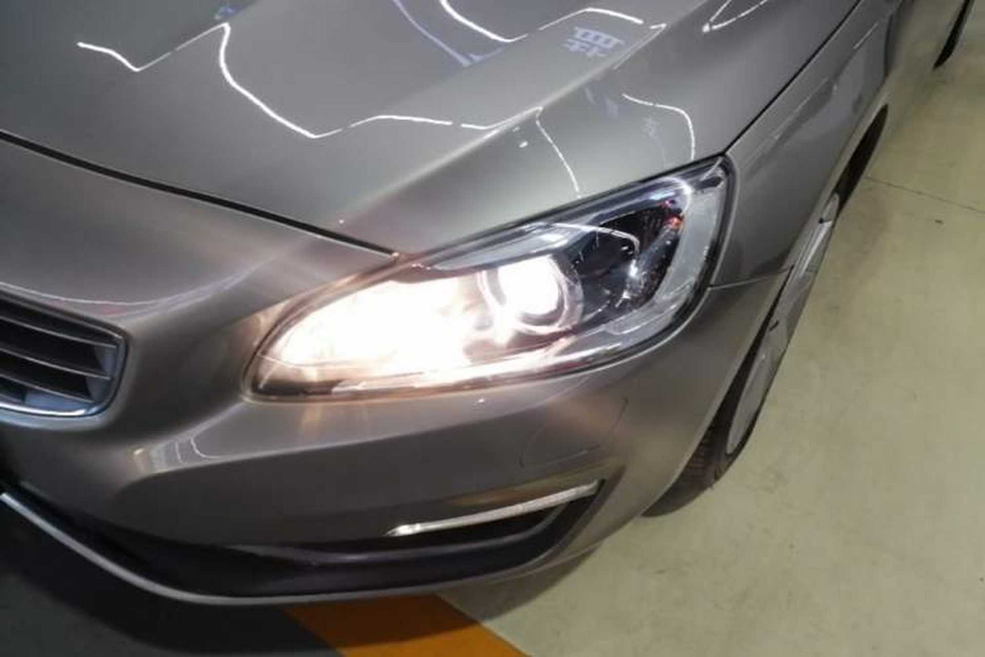Used Volvo S60 2016 S60L T4 Zhiyuan Edition Left Front Headlight