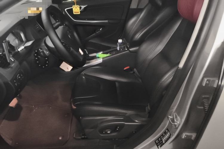 Used Volvo S60 2016 S60L T4 Zhiyuan Edition Left Front Seat