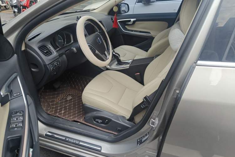Used Volvo S60 2016 S60L T4 Zhiyuan Edition Left Front Seat