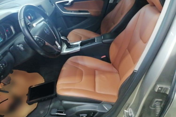 Used Volvo S60 2016 S60L T4 Zhiyuan Edition Left Front Seat