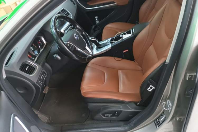 Used Volvo S60 2016 S60L T4 Zhiyuan Edition Left Front Seat