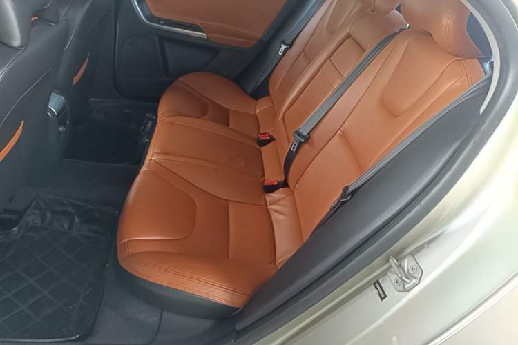 Used Volvo S60 2016 S60L T5 Intelligent Drive Edition Left Rear Seat