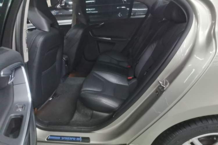 Used Volvo S60 2016 S60L T5 Intelligent Drive Edition Left Rear Seat
