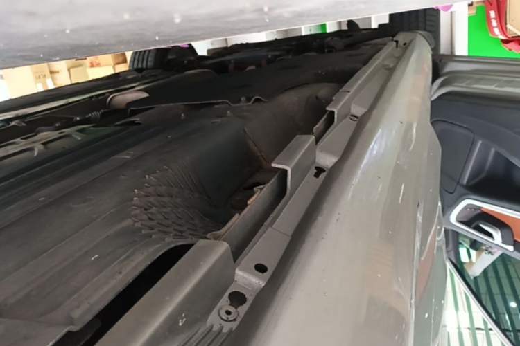 Used Volvo S60 2016 S60L T4 Zhiyuan Edition Left Side Sill