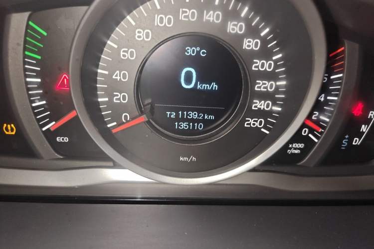 Used Volvo S60 2016 S60L T3 Smart Drive Edition Odometer Close Up