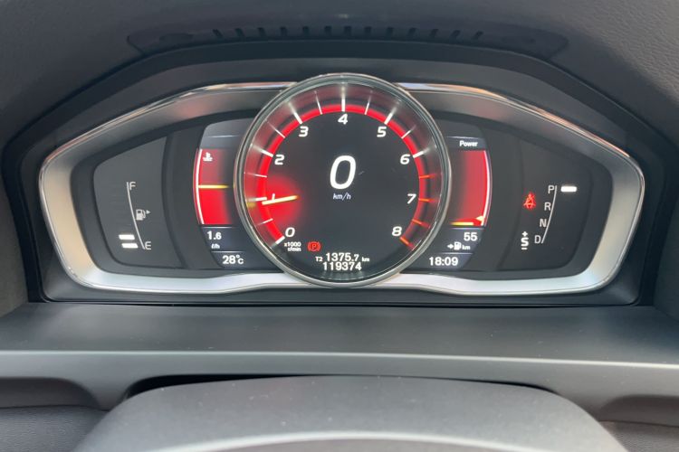 Used Volvo S60 2016 S60L T5 Intelligent Drive Edition Odometer Close Up