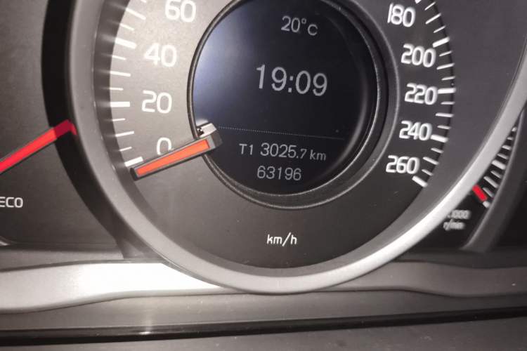 Used Volvo S60 2016 S60L T3 Smart Drive Edition Odometer Close Up