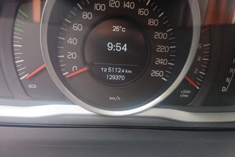 Used Volvo S60 2016 S60L T3 Smart Drive Edition Odometer Close Up