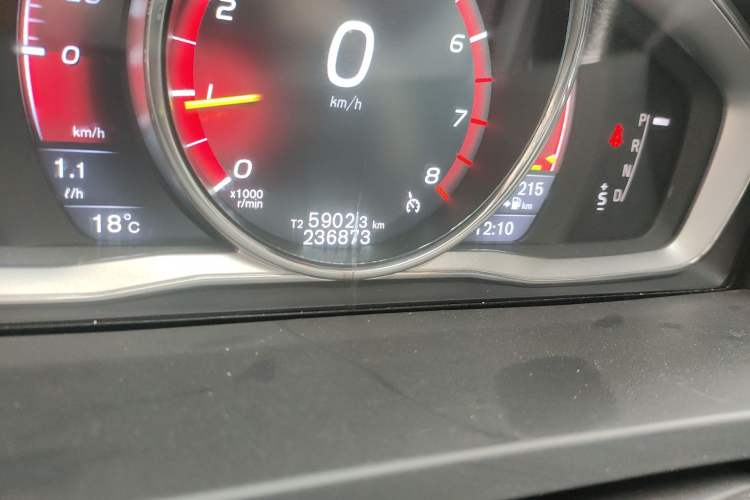 Used Volvo S60 2016 S60L T5 Intelligent Drive Edition Odometer Close Up