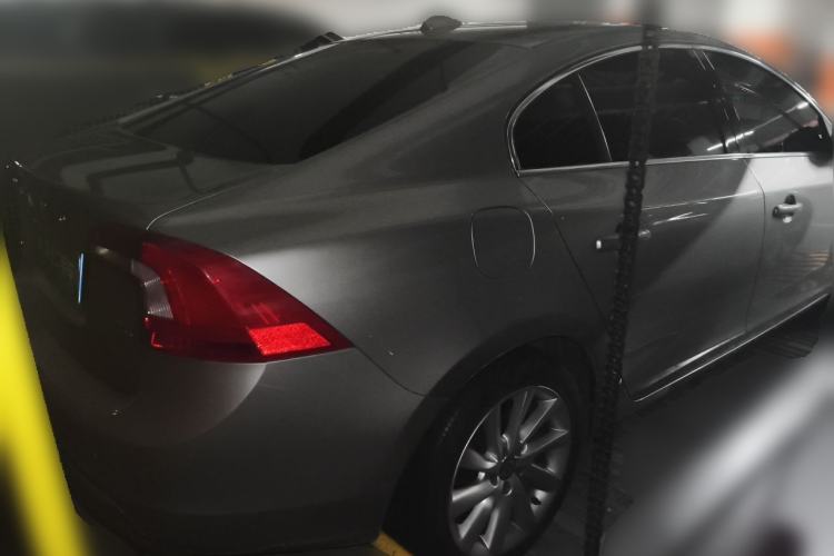 Used Volvo S60 2016 S60L T4 Zhiyuan Edition Rear Right 45 Deg