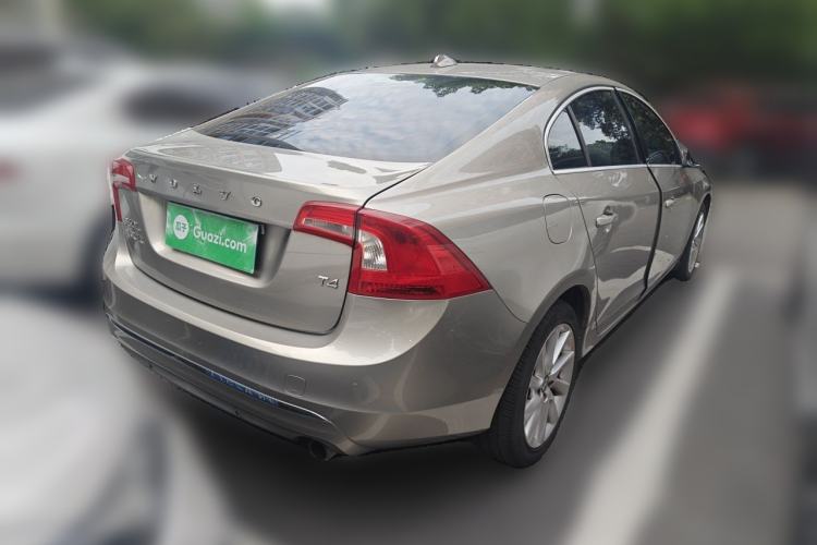 Used Volvo S60 2016 S60L T4 Zhiyuan Edition Rear Right 45 Deg