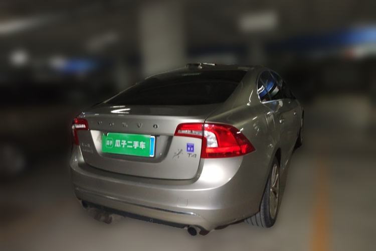 Used Volvo S60 2016 S60L T4 Zhiyuan Edition Rear Right 45 Deg