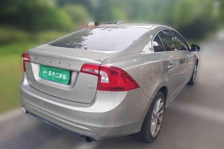Used Volvo S60 2016 S60L T4 Zhiyuan Edition Rear Right 45 Deg