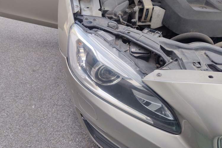 Used Volvo S60 2016 S60L T3 Smart Drive Edition Right Front Headlight