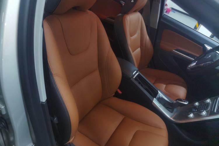 Used Volvo S60 2016 S60L T4 Zhiyuan Edition Right Front Seat