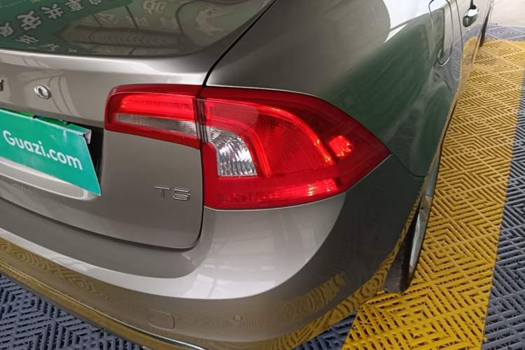 Used Volvo S60 2016 S60L T5 Intelligent Drive Edition Right Rear Taillight