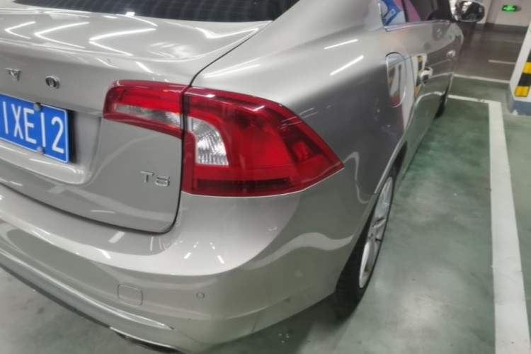 Used Volvo S60 2016 S60L T5 Intelligent Drive Edition Right Rear Taillight