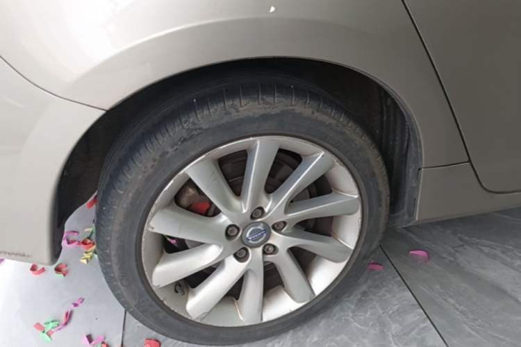 Used Volvo S60 2016 S60L T4 Zhiyuan Edition Right Rear Wheel Hub