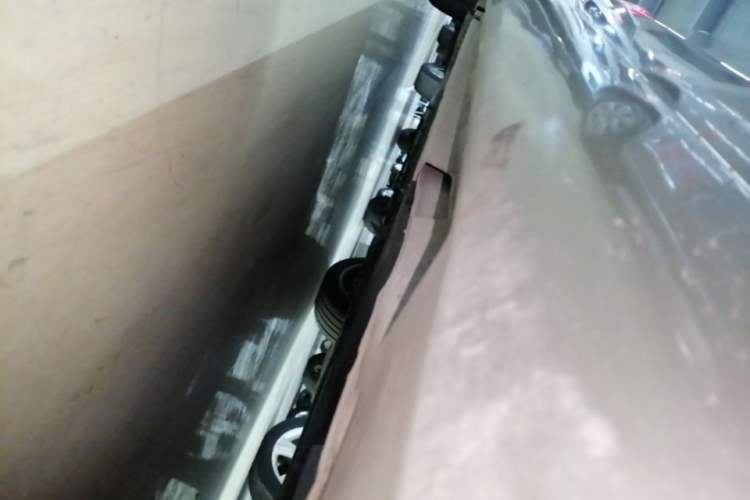 Used Volvo S60 2016 S60L T4 Zhiyuan Edition Right Side Sill
