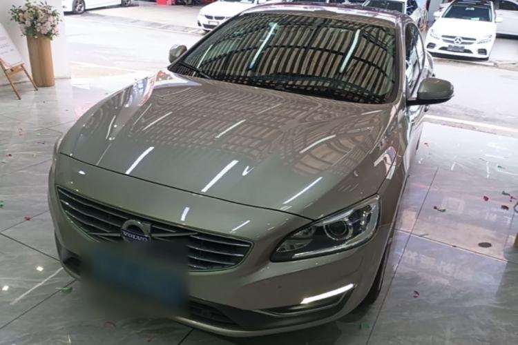 Used Volvo S60 2016 S60L T4 Zhiyuan Edition Guazi used car, China used car export, Used car for sale, Used cars, Cheapest cars for sale