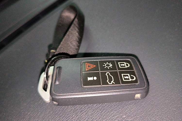 Used Volvo S60 2016 S60L T5 Intelligent Drive Edition Vehicle Key