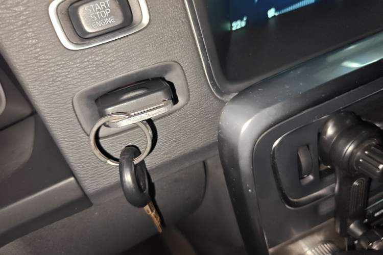 Used Volvo S60 2016 S60L T3 Smart Drive Edition Vehicle Key