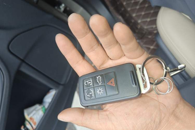 Used Volvo S60 2016 S60L T4 Zhiyuan Edition Vehicle Key