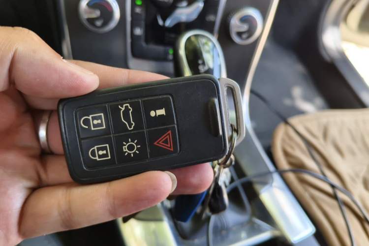 Used Volvo S60 2016 S60L T5 Intelligent Drive Edition Vehicle Key
