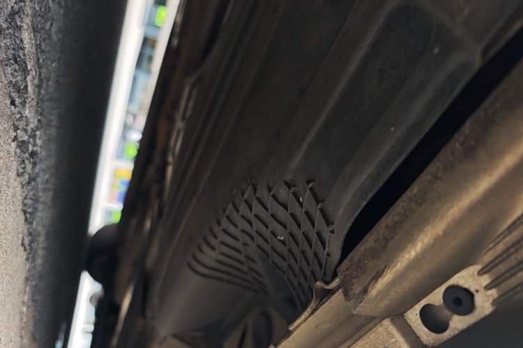 Used Volvo S60 2016 S60L T4 Zhiyuan Edition Chassis Rear Right