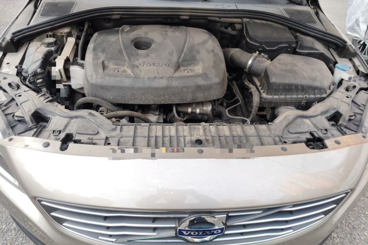 Used Volvo S60 2016 S60L T4 Zhiyuan Edition Engine Bay