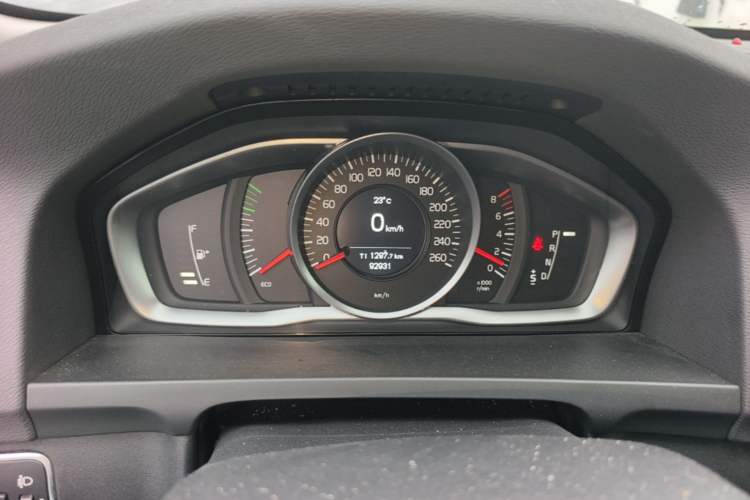 Used Volvo S60 2016 S60L T3 Smart Drive Edition Instrument Cluster