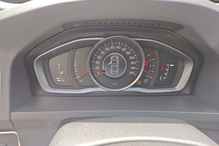 Used Volvo S60 2016 S60L T3 Smart Drive Edition Instrument Cluster
