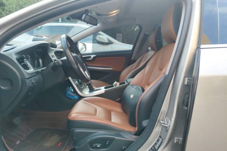 Used Volvo S60 2016 S60L T4 Zhiyuan Edition Left Front Seat