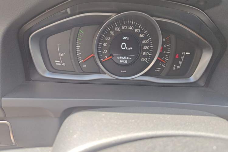 Used Volvo S60 2016 S60L T3 Smart Drive Edition Odometer Close Up