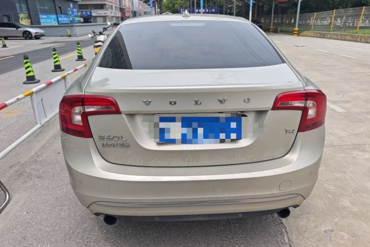 Used Volvo S60 2016 S60L T4 Zhiyuan Edition Rear