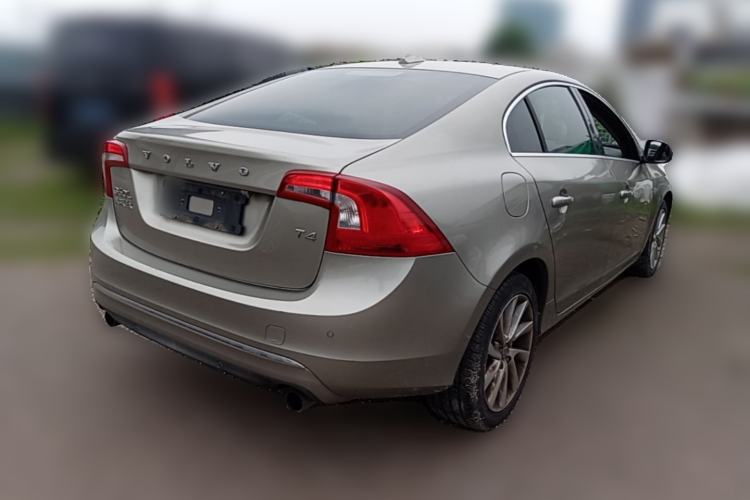 Used Volvo S60 2016 S60L T4 Zhiyuan Edition Rear Right 45 Deg