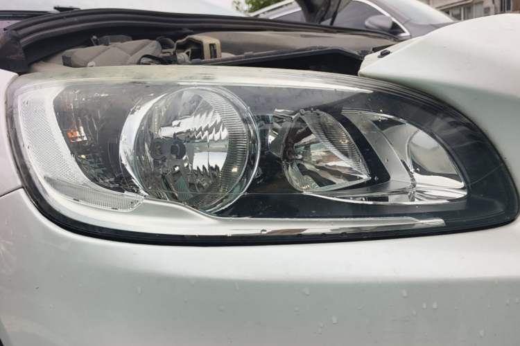 Used Volvo S60 2016 S60L T3 Smart Drive Edition Right Front Headlight