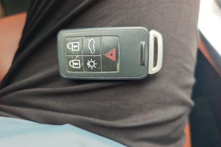 Used Volvo S60 2016 S60L T4 Zhiyuan Edition Vehicle Key