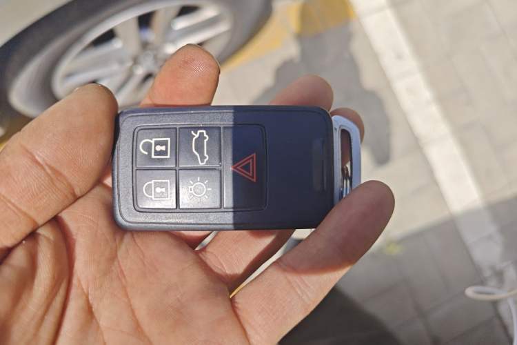 Used Volvo S60 2016 S60L T3 Smart Drive Edition Vehicle Key