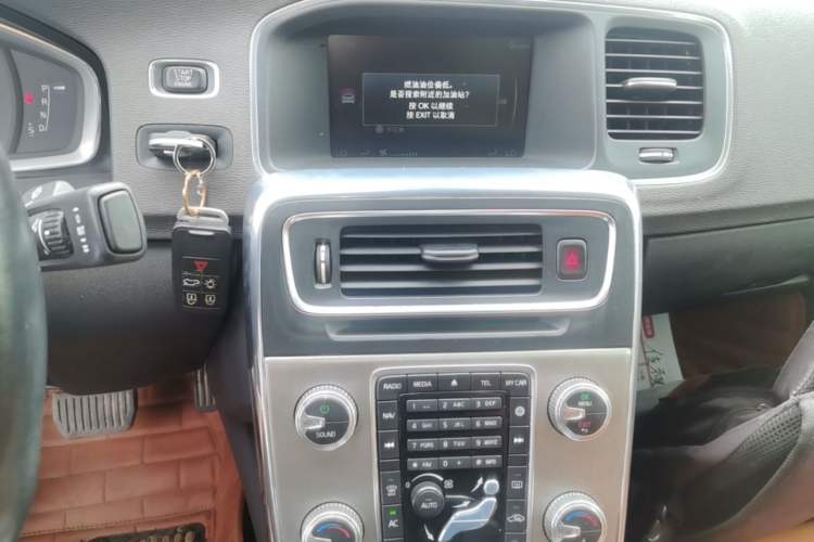 Used Volvo S60 2016 S60L T4 Zhiyuan Edition Audio And AC Panel