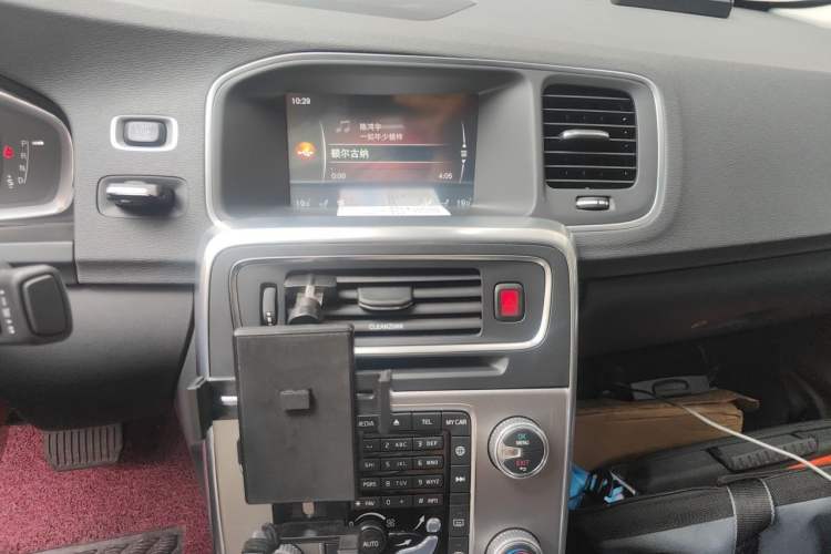 Used Volvo S60 2016 S60L T4 Zhiyuan Edition Audio And AC Panel