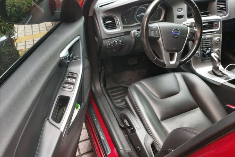 Used Volvo S60 2016 S60L T4 Zhiyuan Edition Driver Seat