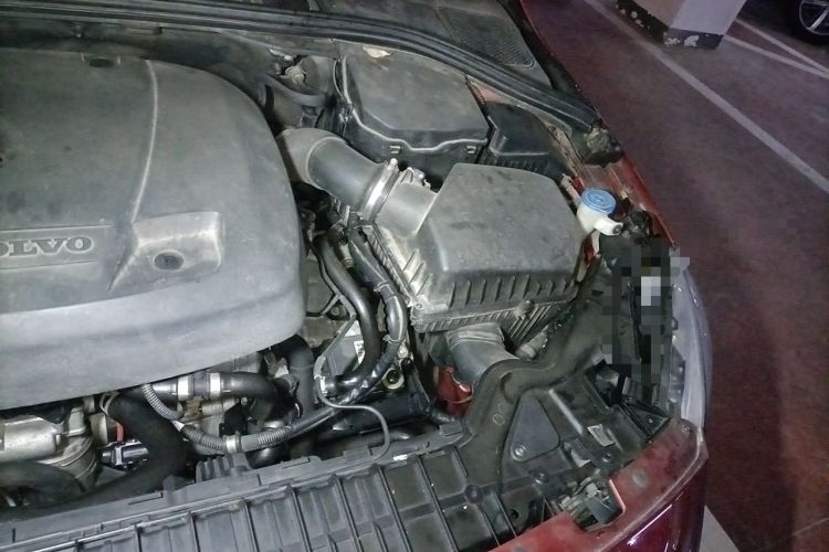 Used Volvo S60 2016 S60L T5 Intelligent Drive Edition Engine Bay Left