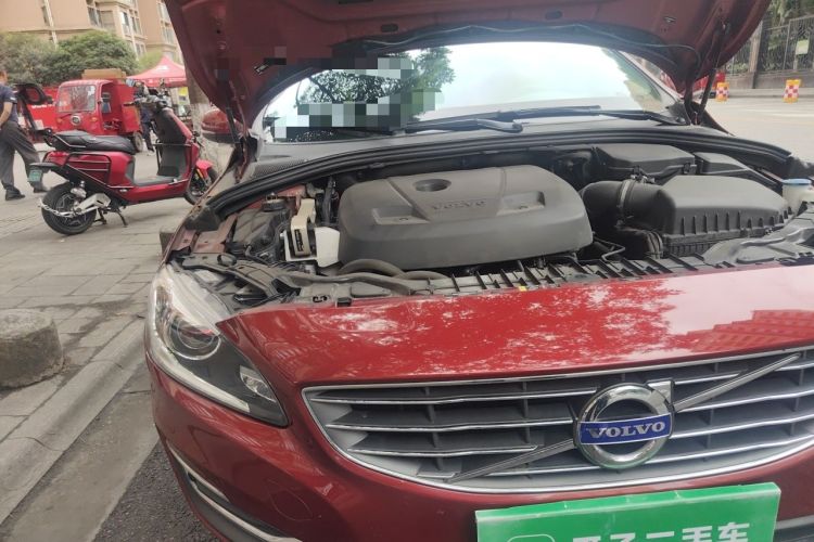 Used Volvo S60 2016 S60L T4 Zhiyuan Edition Engine Bay Right