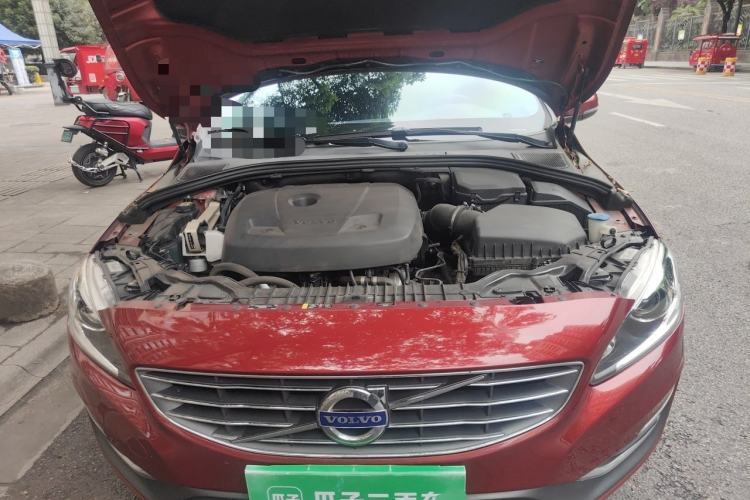Used Volvo S60 2016 S60L T4 Zhiyuan Edition Engine Bay