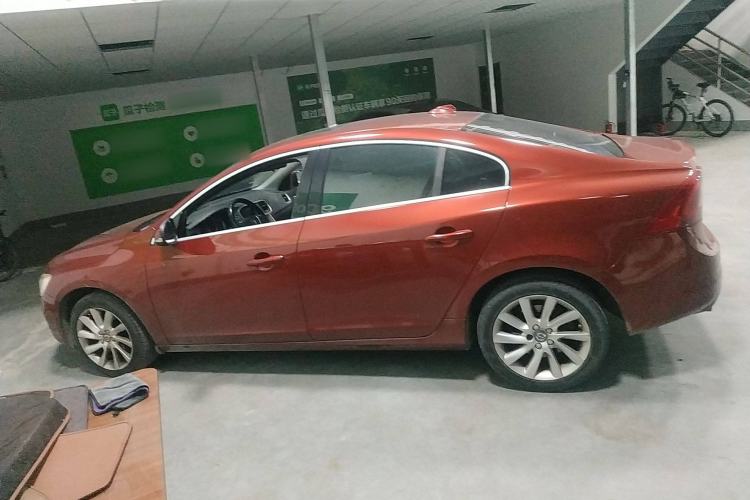 Used Volvo S60 2016 S60L T4 Zhiyuan Edition Exterior 3