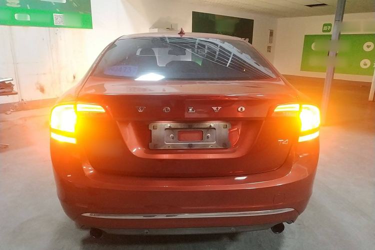 Used Volvo S60 2016 S60L T4 Zhiyuan Edition Exterior 4
