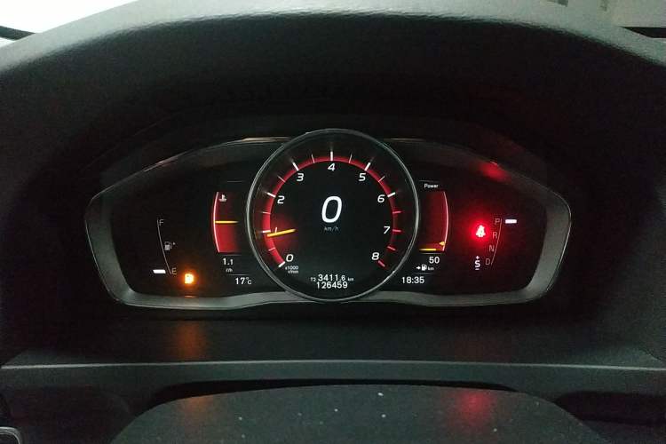 Used Volvo S60 2016 S60L T4 Zhiyuan Edition Instrument Cluster