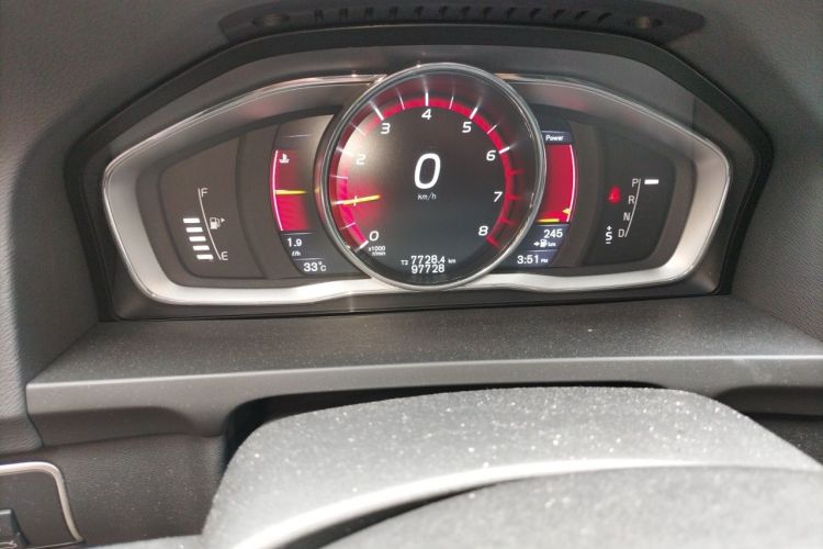 Used Volvo S60 2016 S60L T4 Zhiyuan Edition Instrument Cluster